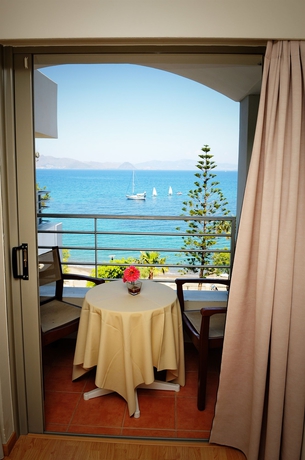 Imagen de la habitación del Hotel Triton, Cos Ciudad. Foto 7