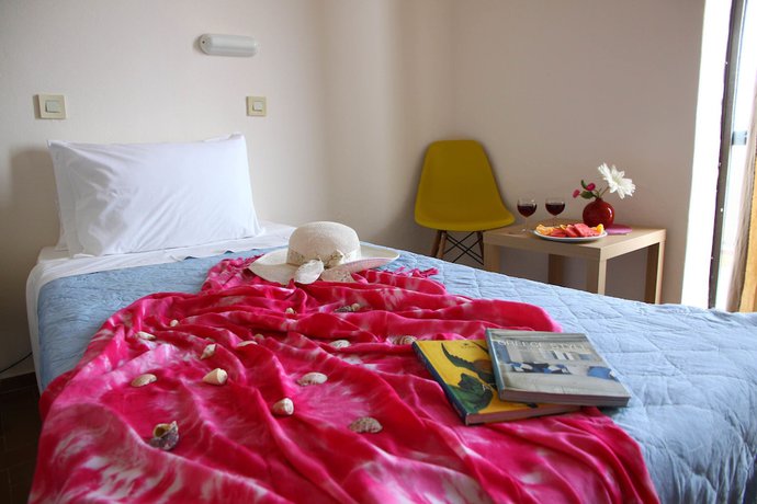 Imagen de la habitación del Hotel Triton Garden. Foto 5