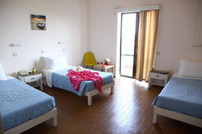 Imagen de la habitación del Hotel Triton Garden. Foto 7