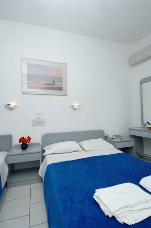 Imagen de la habitación del Hotel Triton Garden. Foto 9