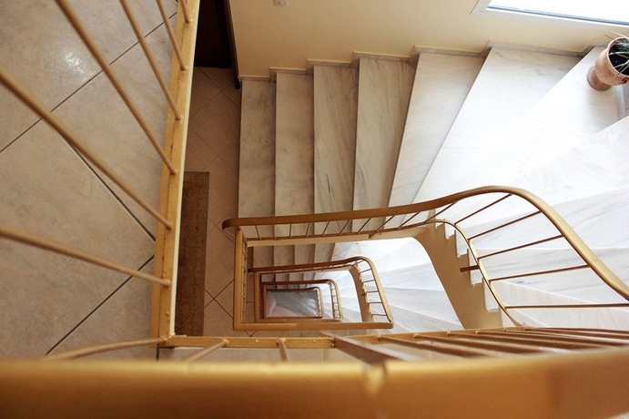 Imagen de los interiores del Hotel Triton, Pireo. Foto 14