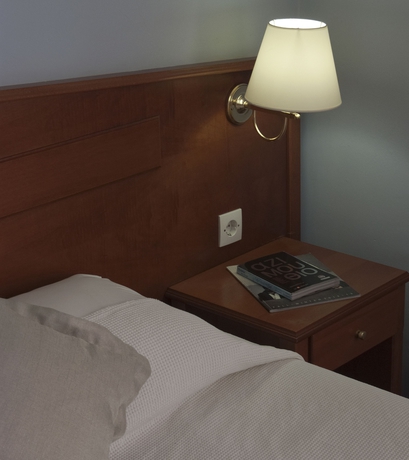 Imagen de la habitación del Hotel Triton, Pireo. Foto 9