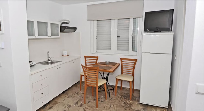 Imagen de la habitación del Hotel Triton and Bungalows. Foto 7