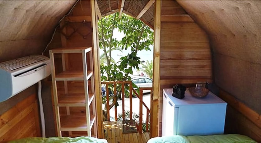 Imagen de la habitación del Hotel Triton and Bungalows. Foto 10