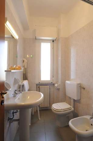 Imagen de la habitación del Hotel Tritone, Laigueglia. Foto 9