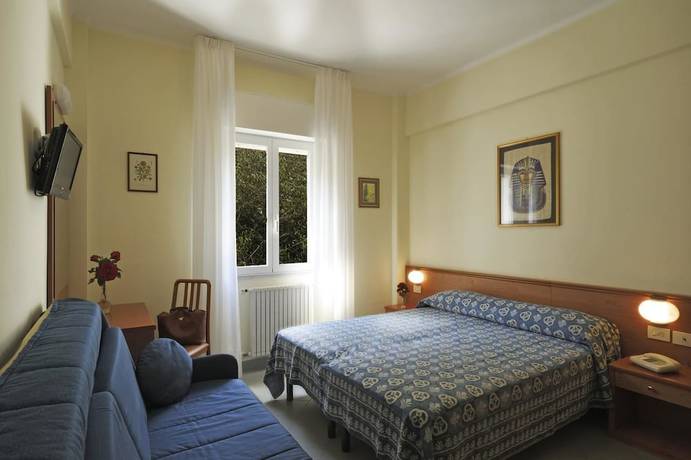 Imagen de la habitación del Hotel Tritone, Laigueglia. Foto 10