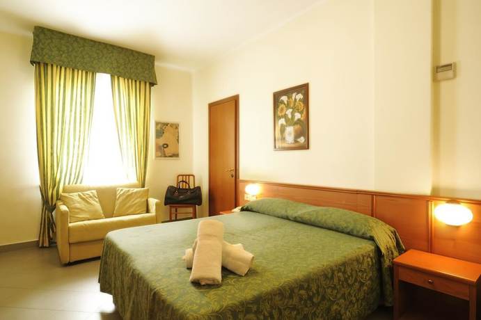 Imagen de la habitación del Hotel Tritone, Laigueglia. Foto 14