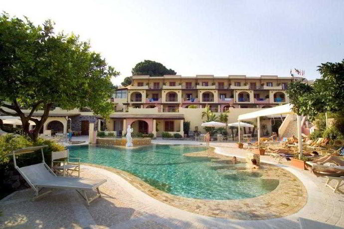 Imagen de la piscina del Hotel Tritone Lipari. Foto 16