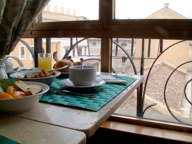 Imagen general del Hotel Tritone, Roma. Foto 4