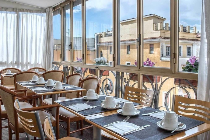 Imagen general del Hotel Tritone, Trevi. Foto 1