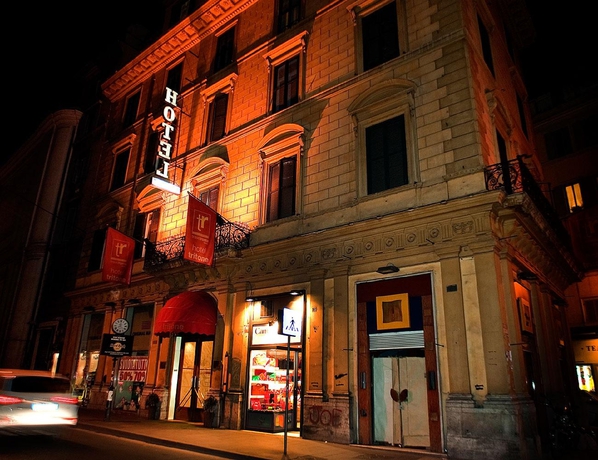 Imagen general del Hotel Tritone, Trevi. Foto 7