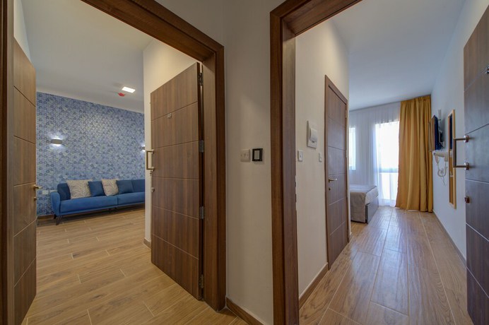 Imagen de la habitación del Hotel Tritoni Marina Apartments and Suites. Foto 9