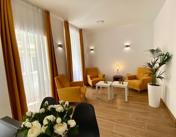 Imagen de los interiores del Hotel Tritoni Marina Apartments and Suites. Foto 19