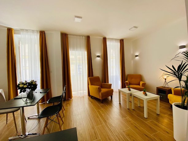 Imagen de los interiores del Hotel Tritoni Marina Apartments and Suites. Foto 20