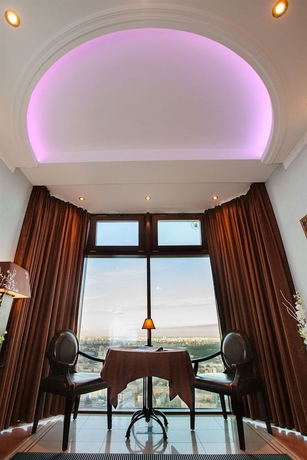 Imagen de la habitación del Hotel Triumph Palace Boutique. Foto 2