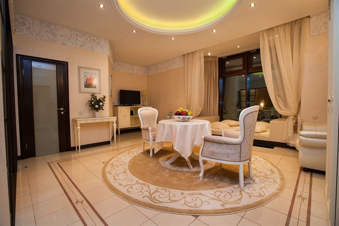 Imagen de la habitación del Hotel Triumph Palace Boutique. Foto 7