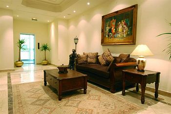 Imagen de los interiores del Hotel Triumph Plaza. Foto 12