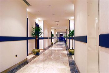 Imagen de los interiores del Hotel Triumph Plaza. Foto 16