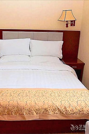 Imagen de la habitación del Hotel Triumph Power Hotel. Foto 6