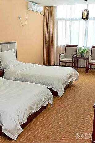 Imagen de la habitación del Hotel Triumph Power Hotel. Foto 13