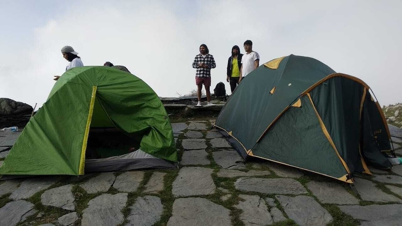 Imagen general del Hotel Triund Trek and Camping. Foto 1