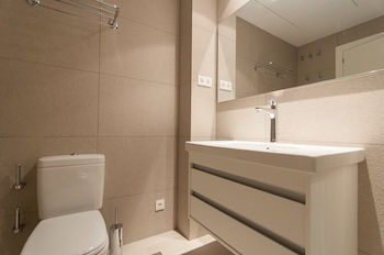 Imagen general del Hotel Trivao Sagrada Familia. Foto 8