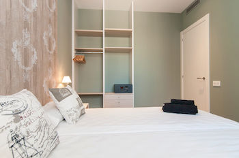 Imagen general del Hotel Trivao Sagrada Familia. Foto 12