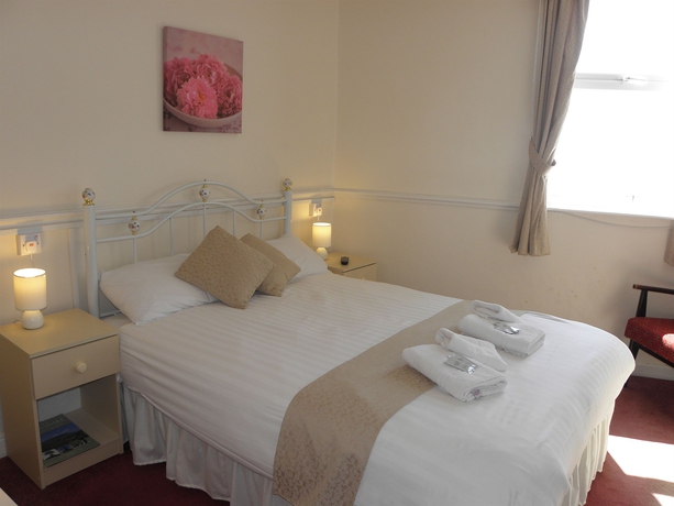 Imagen de la habitación del Hotel Trivelles Seaview. Foto 5
