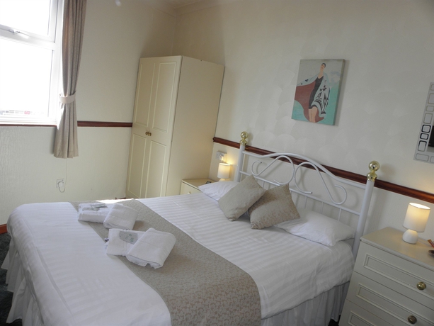 Imagen de la habitación del Hotel Trivelles Seaview. Foto 8