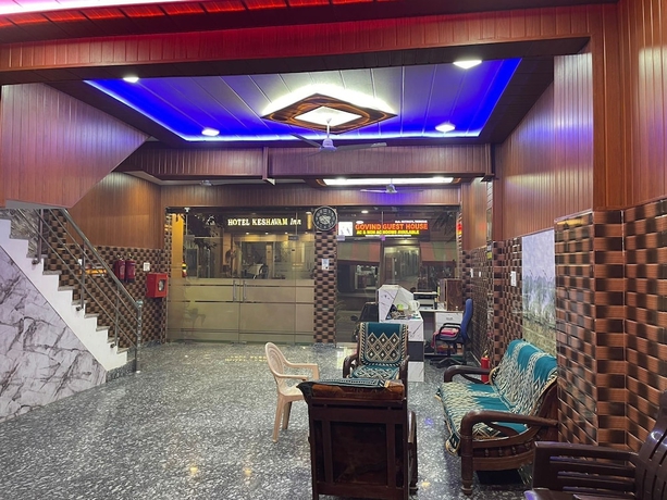 Imagen de los interiores del Hotel Triveni Inn. Foto 16