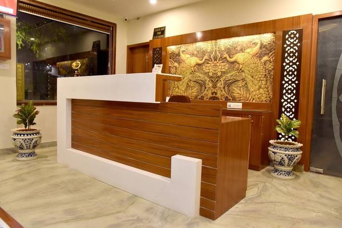Imagen de los interiores del Hotel Triveni Residency. Foto 19