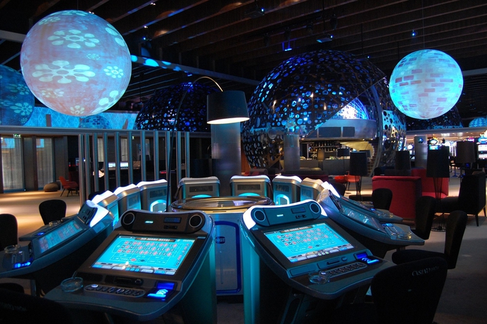 Imagen de los interiores del Hotel Troia Design. Foto 11