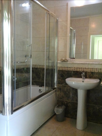 Imagen de la habitación del Hotel Troia Tusan. Foto 13