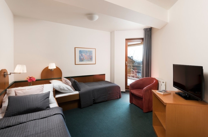 Imagen de la habitación del Hotel Troja. Foto 8