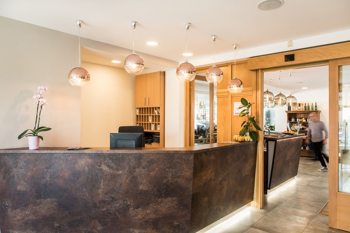 Imagen de los interiores del Hotel Troja. Foto 19