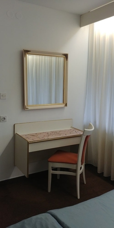 Imagen de la habitación del Hotel Trojane. Foto 14