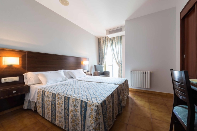 Imagen de la habitación del Hotel Troncoso. Foto 6