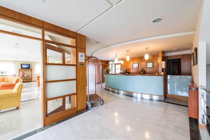 Imagen de los interiores del Hotel Troncoso. Foto 14