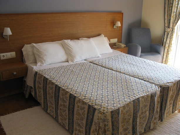 Imagen de la habitación del Hotel Troncoso. Foto 8