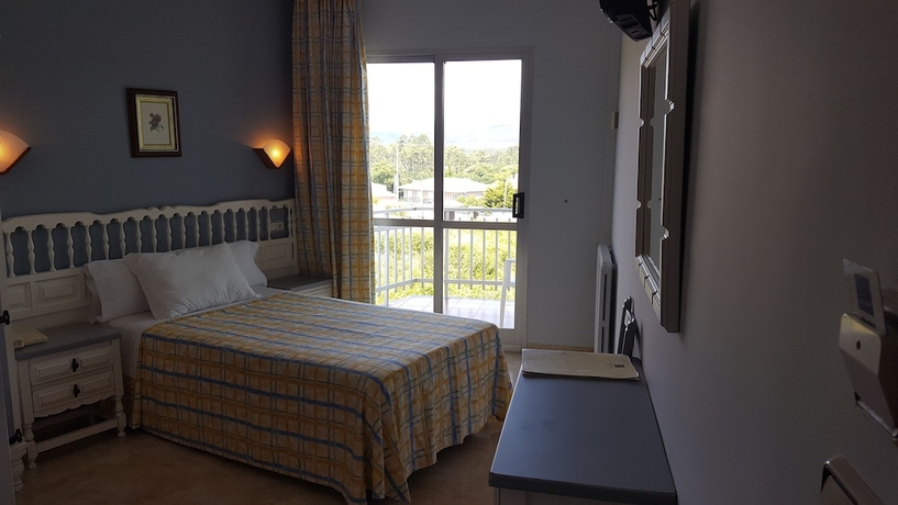 Imagen de la habitación del Hotel Troncoso. Foto 9