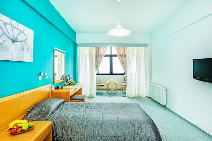 Imagen de la habitación del Hotel Troodos. Foto 4