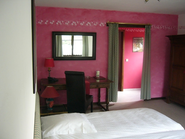 Imagen de la habitación del Hotel Troopeird. Foto 7