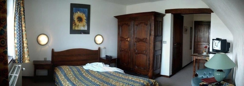 Imagen de la habitación del Hotel Troopeird. Foto 17