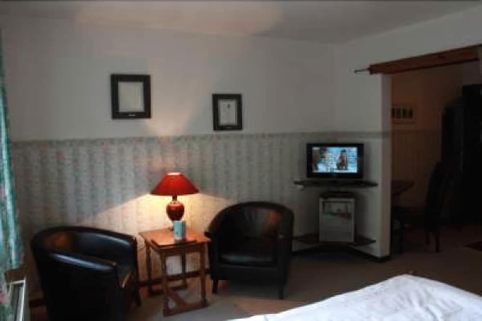 Imagen de la habitación del Hotel Troopeird. Foto 18