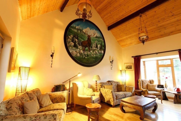 Imagen de los interiores del Hotel Trooperstown Wood Lodge. Foto 12