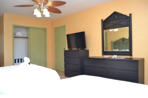 Imagen de la habitación del Hotel Tropi Rock. Foto 14