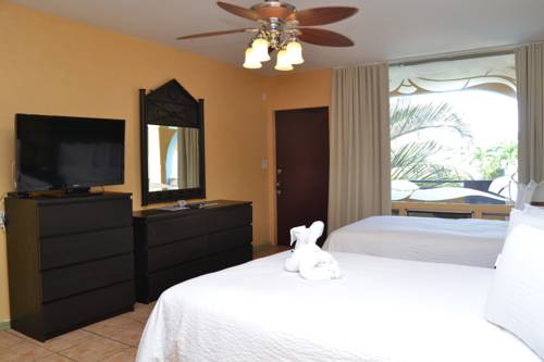 Imagen de la habitación del Hotel Tropi Rock. Foto 15