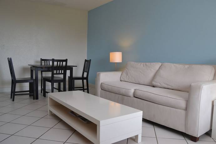 Imagen de la habitación del Hotel TropiRock A North Beach Village Resort. Foto 6