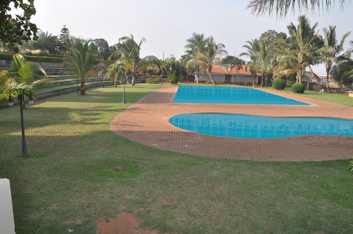 Imagen de la piscina del Hotel Tropic Inn. Foto 20