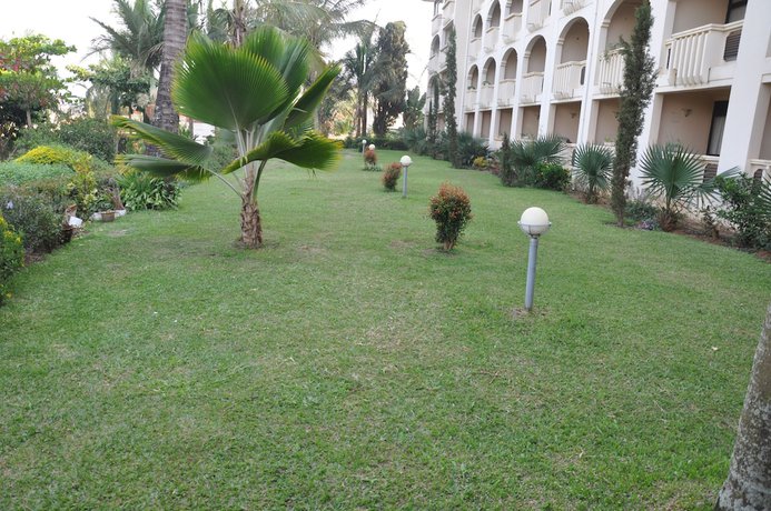 Imagen de los exteriores del Hotel Tropic Inn. Foto 12